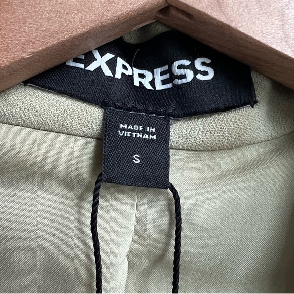 NEW EXPRESS $138 ELM PEAK LAPEL ONE BUTTON CROPPED BLAZER SMALL Business - Picture 9 of 14